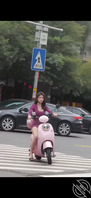 这骚逼是不是故意的