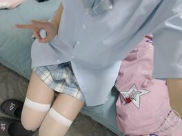 乖巧听话的亲妹妹另一面