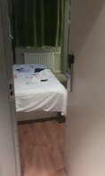 酒店开着门玩骚妻，骚妻想被人无意间看，说我满足不了她，来辱骂骚逼。