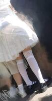 拍一拍学校里的丝袜骚婊子1