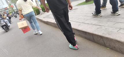 最新真实偷拍街拍，最爱性感屁股2