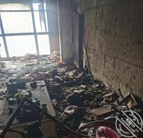 我不敢给弟弟说，那个家成了灰烬0