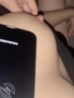 （原创精品）调教极品娇妻体验紧穴被单男一次射满浓精，用杯子接着看有多少！0