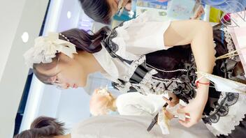 透明内美女狂零距离欣赏无毛蝴蝶穴0