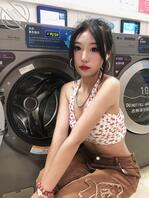 女朋友去电子厂打寒假工，被厂里的老油条搞到手了，说满足我的绿帽癖1