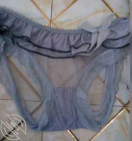 终于偷拍到小姨子的骚穴2