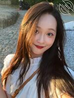 单亲爸爸喜欢上自己女儿，想要跟女儿乱伦，今天给女儿喝下有精液的牛奶1