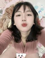 漏脸了，哥哥们觉得我好看吗，想不想约我1