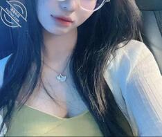 大学女朋友，评论尽情辱骂，小母狗会看0