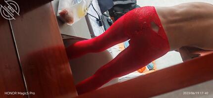 异装癖，有阿姨喜欢看么，在线等2