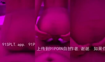 骚母狗大学生就喜欢删巴掌操屁眼窒息高潮