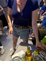 昨晚和嫂子他们一起出去吃饭，对不起嫂子1