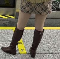 地铁的美女和美腿2