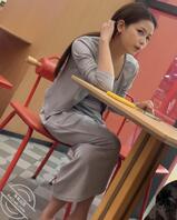 看着就好骚的女人1