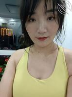 贡献亲妈刘晓娜给野爹当飞机杯，骚妈子宫随意内射，最好把我妈操成丧智母狗