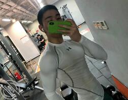 好想体验乱伦感觉0