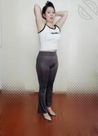 原创,朋友的公务员美妈48岁,朋友知道我插他妈了,我用棒棒糖插给他看爽0