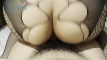 调教好的媳妇被大鸡巴操成全自动