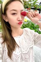 分享我妈吕彤私房照2