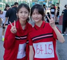 痴汉视角偷拍超嫩高中生(已经成年)0