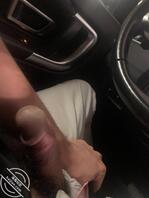 每天想操逼，在学校停车场看到别人的老婆硬的不行1