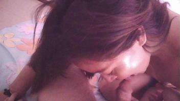 [原创]40紧逼少妇肉丝跪舔深喉无套