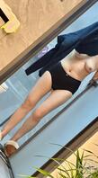 躺沙发偷拍老婆