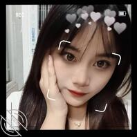 我的小母狗在学校的照片以及昨天刚操完她的战场痕迹，嫩b的照片在上贴