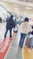 一定要看视频！视频分两部分 很久没看见这么会扭的骚屁股了