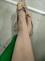 好想妈妈用脚帮我足交2