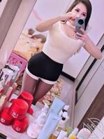 谁会脱衣做视频想看姑姑的下面 用她的脸做视频