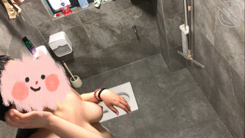 偷拍大雷姐姐洗澡（2）0