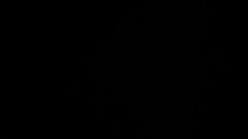 15半夜偷溜进嫂子房间，狂草嫂子，第一次足交颜射嫂子，嫂子高潮淫语不断