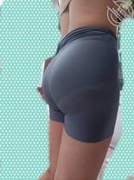 巨臀丝袜，瑜伽裤，评论区分享你们的骚母狗1