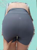 巨臀丝袜，瑜伽裤，评论区分享你们的骚母狗2