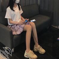 高二女生06 照片想被陌生人评论一下呜呜 照片怎么玩都可以&hellip;？