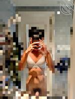 拿妈妈内衣撸管0