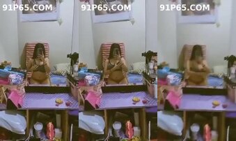 网调母狗小希第二部镜前自慰