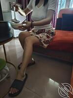 2) 嫂子没有穿内衣，大乳晕若隐若现的1