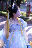 跟亲妹妹拍完写真，喝了点酒她就迫不及待2