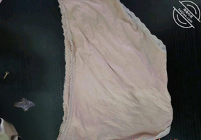 贪恋我女儿的味道，拿着她的内裤撸射0