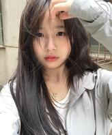 从小玩到大的堂妹二年没见，成熟了真的大了不少