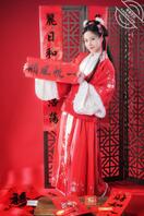 嫂子手机里，竟然还有这样的写真.2