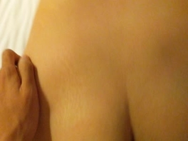 操29岁少妇，屁股很大。