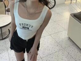 女友是个反差婊,调教骚母狗女友!!!!!!0