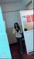 女浴室偷拍