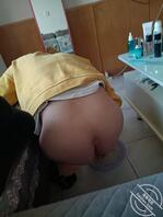 骚母狗张洪影，操完知道自己洗屁股2