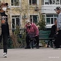 道外江边老头乐1