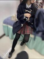 学妹白衬衫下的蓝色内衣
