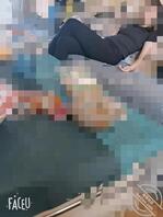 (原创)在姐姐家吃饭偷拍外甥女,好像知道我要艹她故意勾引我1